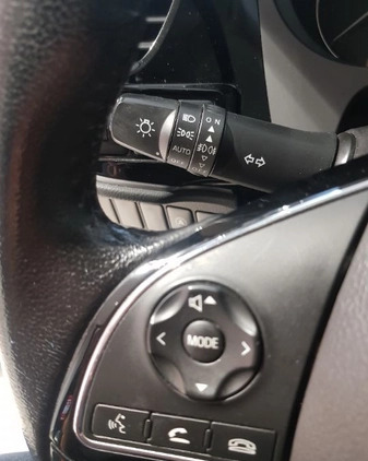 Mitsubishi Outlander cena 75000 przebieg: 136254, rok produkcji 2016 z Szczucin małe 529